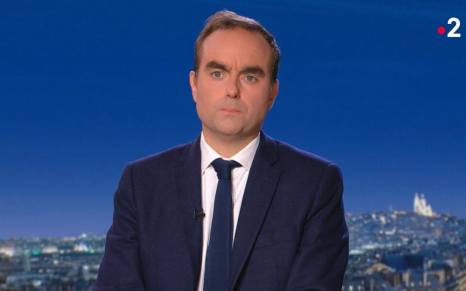 Sébastien Lecornu envisage de remanier son équipe une fois le marathon budgétaire achevé