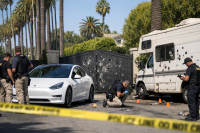 Une femme tire sur la maison de Rihanna à Beverly Hills : la suspecte arrêtée