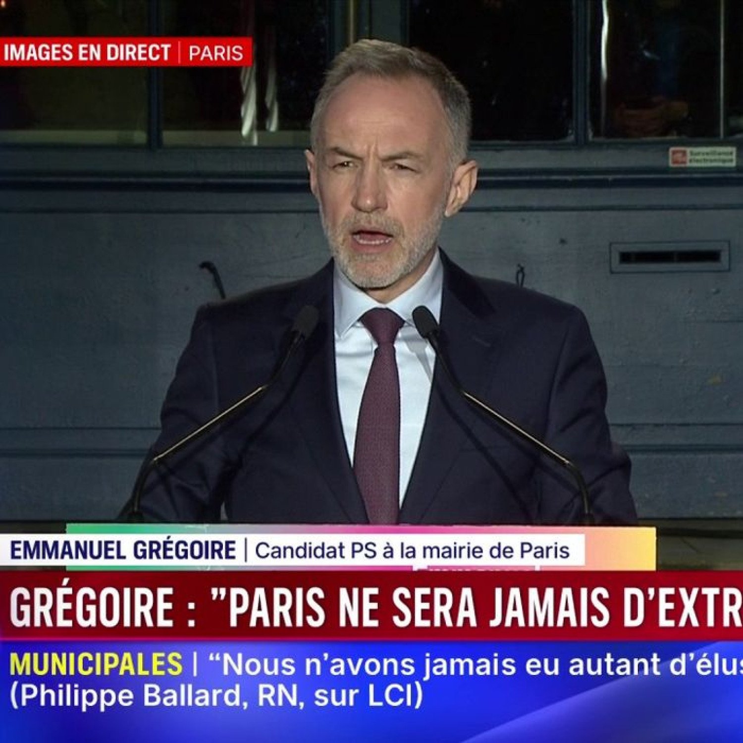 Grégoire maire : sa soirée Parisienne en vélo et en mtro ! Il manquait plus que le Tramway, le bus…