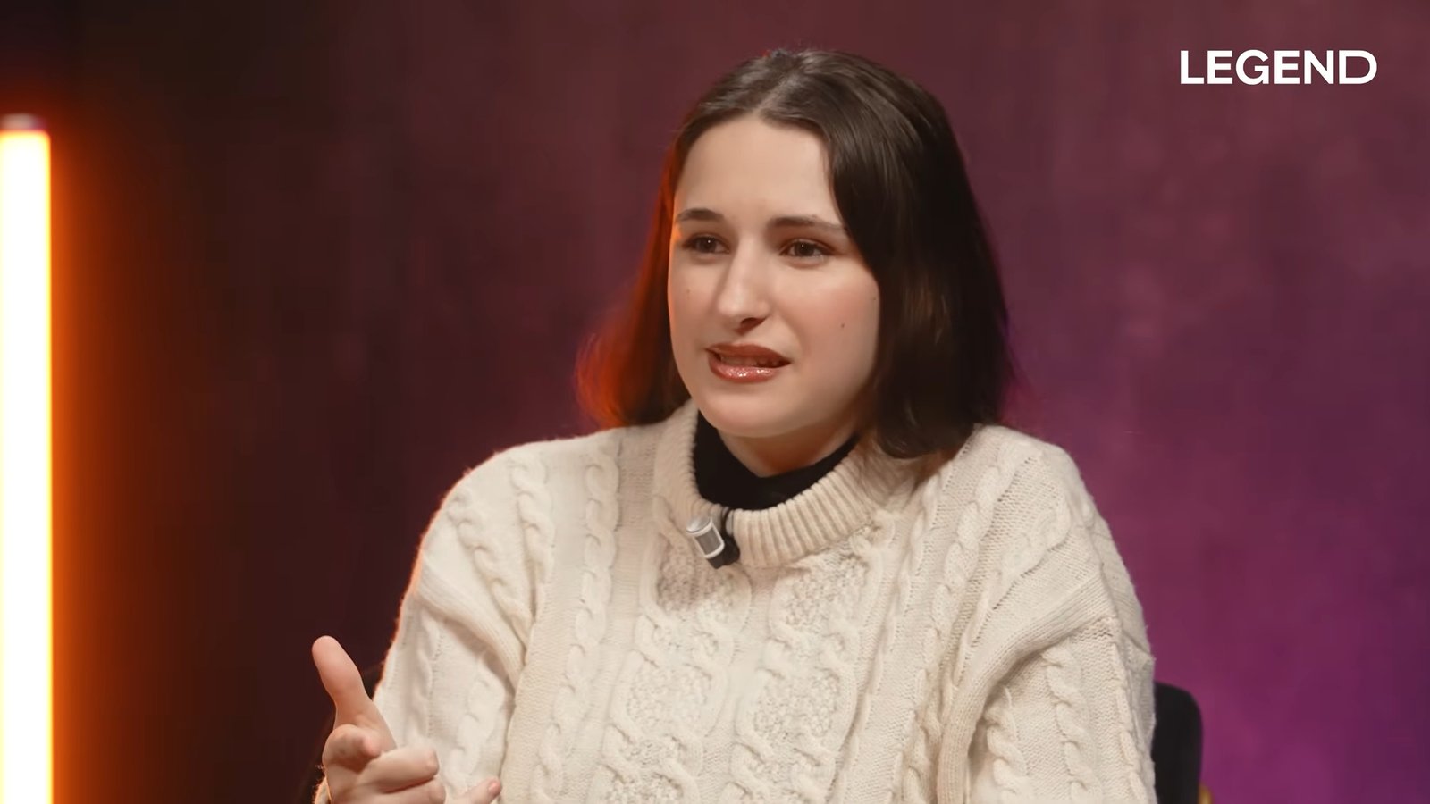 Legend - Vivre avec 30 identités : les moments les plus bouleversants et inattendus de l'interview d'Ava