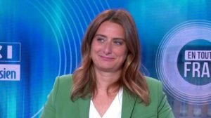 Marine Tondelier annonce être enceinte « un bébé miracle »