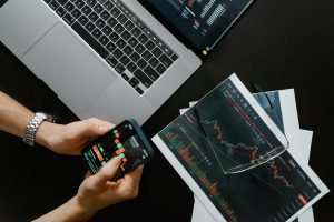 Morgan Stanley prévient : l’IA va « choquer » le monde d’ici cet été