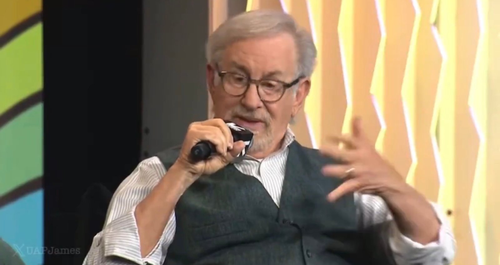 Steven Spielberg : Pourquoi le réalisateur prépare un nouveau film sur les OVNIS "Nous ne sommes pas seuls"