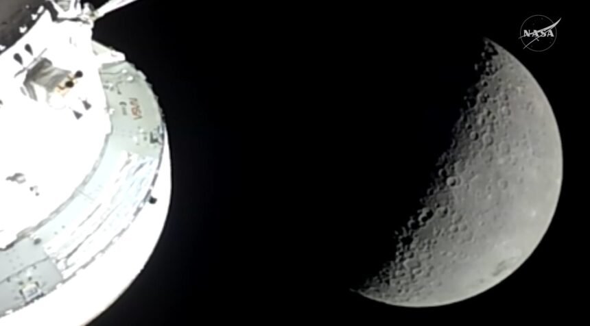 Artemis II survole la Lune et bat le record d’Apollo 13