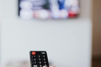 Audiences TV du mercredi 29 avril 2026 : France 2 leader avec Un père idéal devant Grey's Anatomy sur TF1.