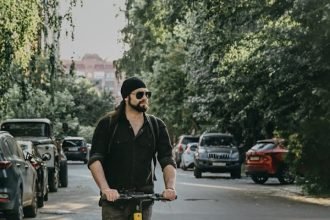 Les Alpes-Maritimes imposent le casque en trottinette