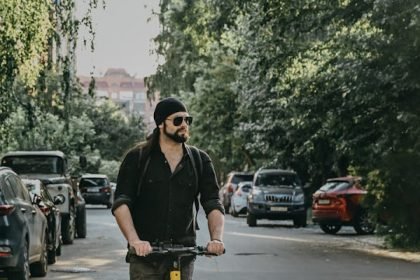 Les Alpes-Maritimes imposent le casque en trottinette