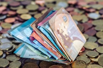 La prime d’activité bondit en avril