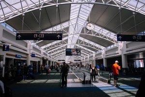 À l’aéroport, les Français arrivent toujours trop tôt