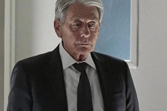 John nolan, acteur de batman, est mort à 87 ans John Nolan, oncle de Christopher, meurt à 87 ans