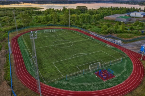 Ligue 1 : le PSG s’impose 3-0 à Angers, Lyon revient fort