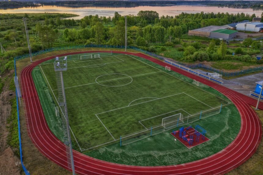 Ligue 1 : le PSG s’impose 3-0 à Angers, Lyon revient fort