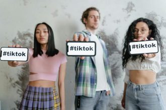 TikTok lance les Shared Feeds : un fil partagé à deux