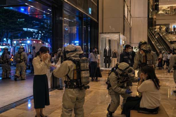 VIDÉO – Ginza Six : un homme pulvérise une substance au Japon, 19 hospitalisés