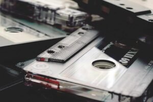 Albi : le 1er championnat du monde de rembobinage de cassettes