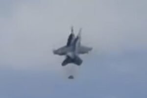 Deux avions de la Marine s'écrasent lors d'un meeting en Idaho