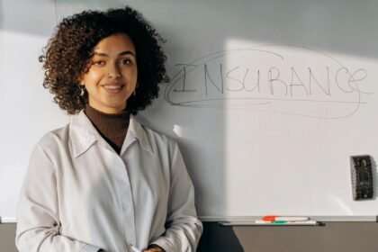 Mutuelle entreprise obligatoire 2026 : ce que l'employeur doit couvrir et vos droits Photo : Mikhail Nilov / Pexels