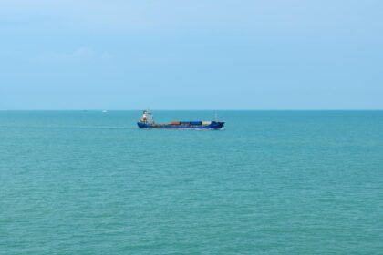 Détroit d'ormuz : trump lance l'opération de déblocage Navires commerciaux en mer — Détroit d'Ormuz