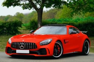 Une Toyota déguisée en Ferrari F355 saisie en Italie