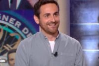 Camille Combal sur le plateau de Quotidien sur TMC
