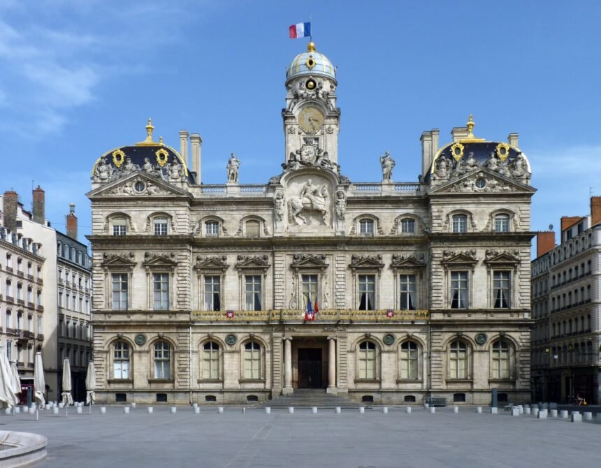 Affaire abreu : aulas se met en retrait, cœur lyonnais vole en éclats Aulas retrait Lyon conseil municipal