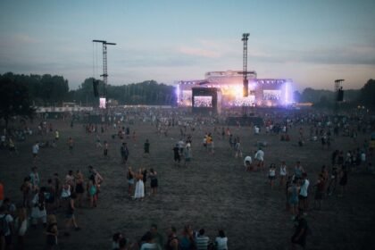 Fête de la musique : le préfet interdit le concert de LFI, Mélenchon dénonce un « scandale démocratique »