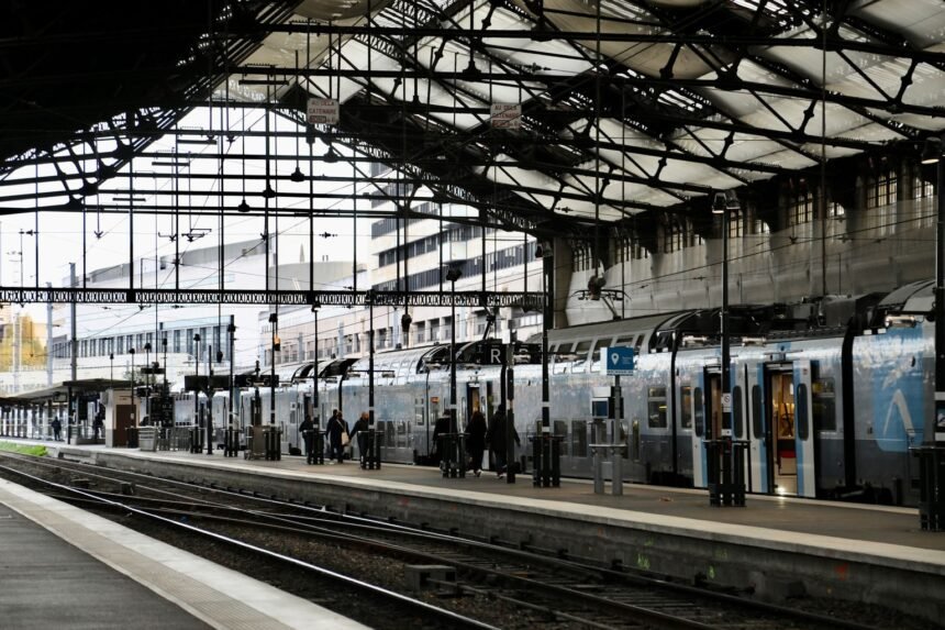 Grève sncf : un tgv sur trois à l'arrêt, vers un été tendu Grève SNCF : un TGV sur trois à l'arrêt, vers un été tendu
