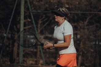 À 80 ans, Mireille jouera à Roland-Garros fin juin