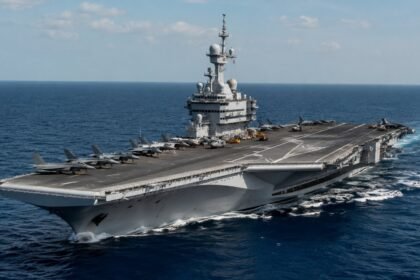 Le porte-avions Charles de Gaulle en mer, mission Moyen-Orient 2026