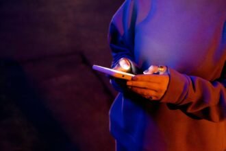 WhatsApp : l'UE somme Meta d'ouvrir sa messagerie aux IA rivales