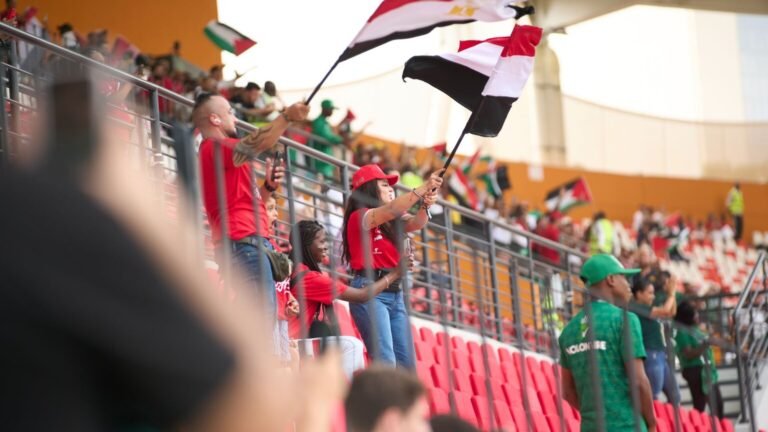 Coupe du monde 2026 : les Bleus défient le Maroc ce soir à Boston, sous fond de polémique arbitrale