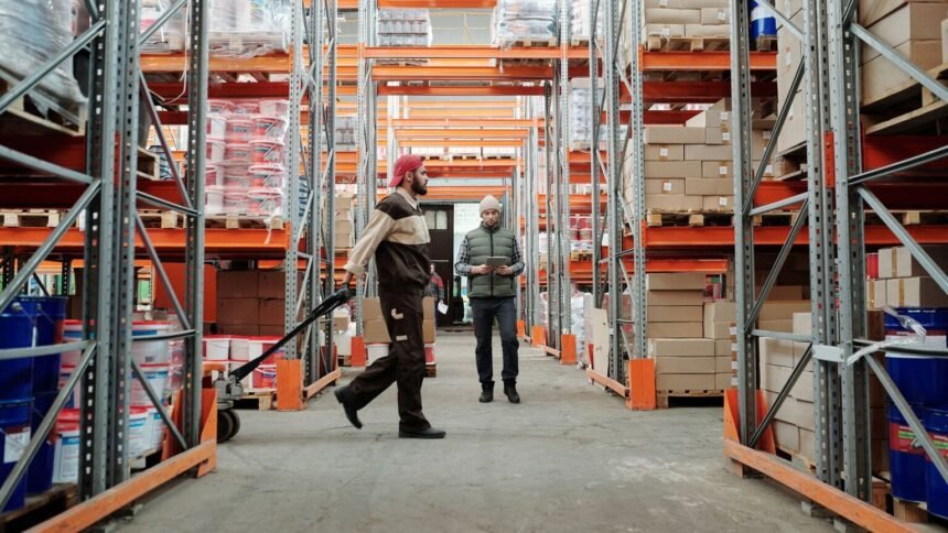 Uniqlo : un quart des magasins français en grève ce samedi Uniqlo : un quart des magasins français en grève ce samedi