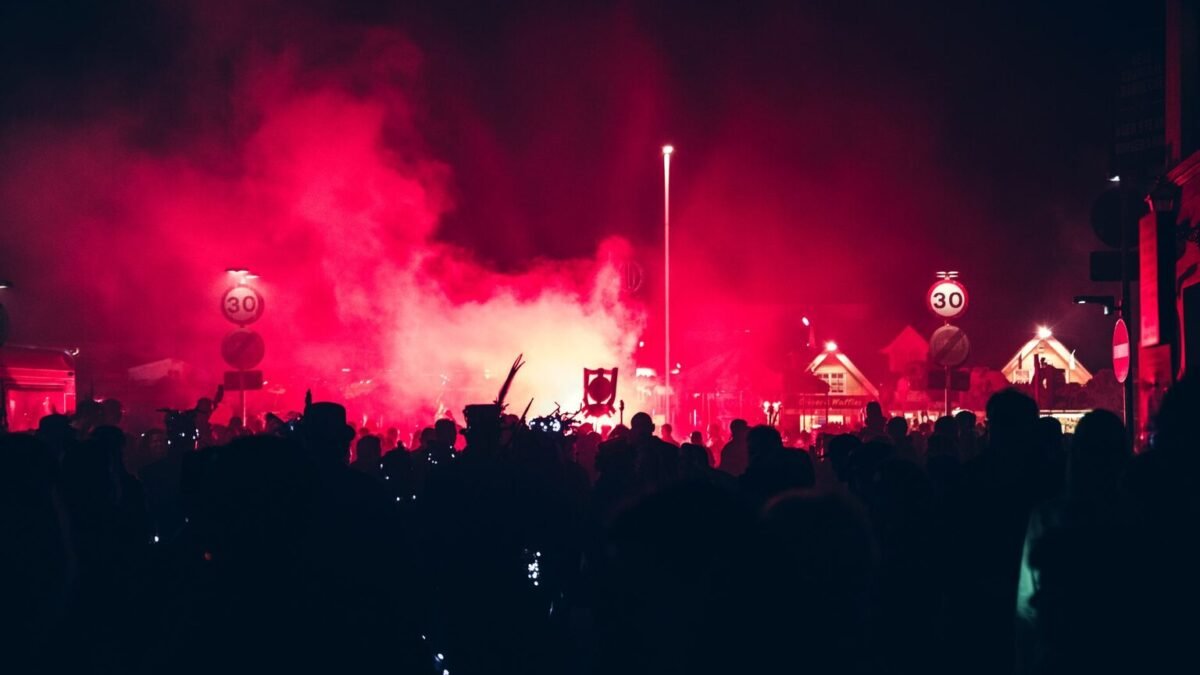 Morbihan : une rave-party illégale réunit 1 500 personnes en pleine alerte rouge canicule
