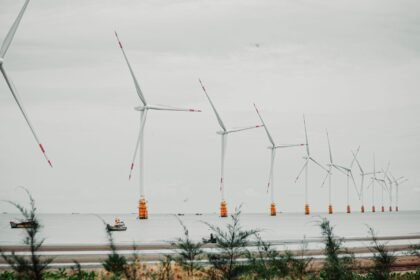 L’UE valide 63 milliards d’euros pour onze parcs éoliens offshore en France