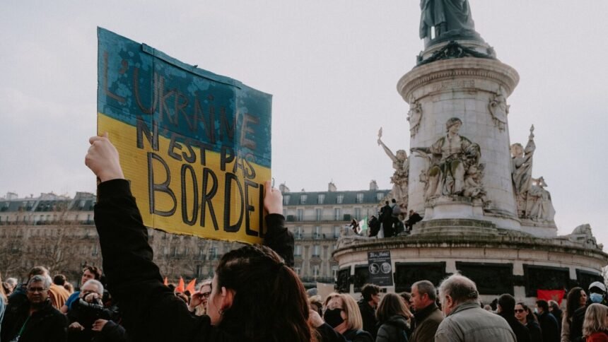14-Juillet 2026 : une nuit de violences, 389 interpellations et 28 policiers blessés