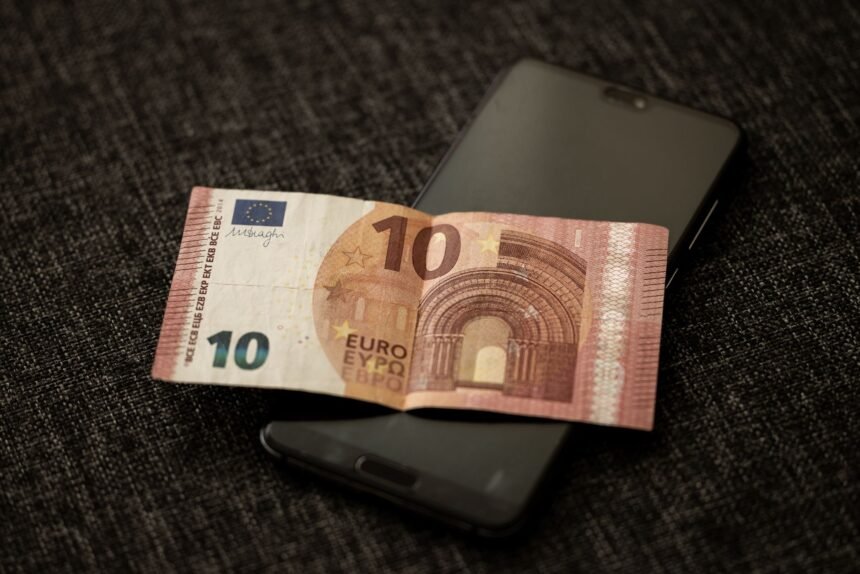 Euro numérique : la bce sélectionne 36 prestataires pour son pilote euro numérique