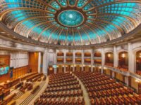 Aide à mourir : lecornu va saisir le conseil constitutionnel après le vote de mercredi salon, mariage, approche, 26, 27