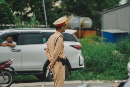 Avignon : le parquet requiert la mise en examen du policier ayant tué un automobiliste lors d'un refus d'obtempérer Avignon : le parquet requiert la mise en examen du policier ayant tué un automobiliste lors d’un refus d’obtempérer