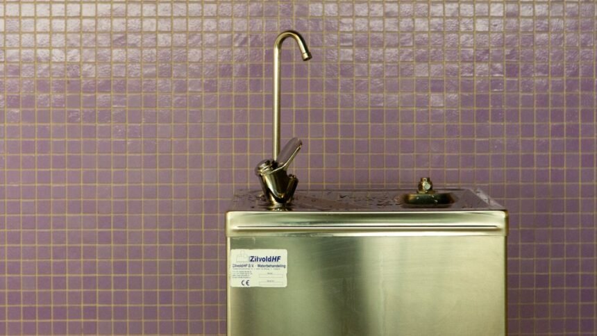 Grand reims : l'eau coupée dans 12 communes après une intrusion dans un réservoir Grand Reims : l’eau coupée dans 12 communes après une intrusion dans un réservoir
