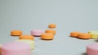 Médicaments innovants : seulement 60 % remboursés en france, contre 93 % en allemagne Hamas Khalil al-Hayya