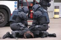Le maire d'alès exfiltré par le raid après des menaces de mort de la dz mafia minecraft, 8211, livrejeu, lrsquohéritage, herobrine