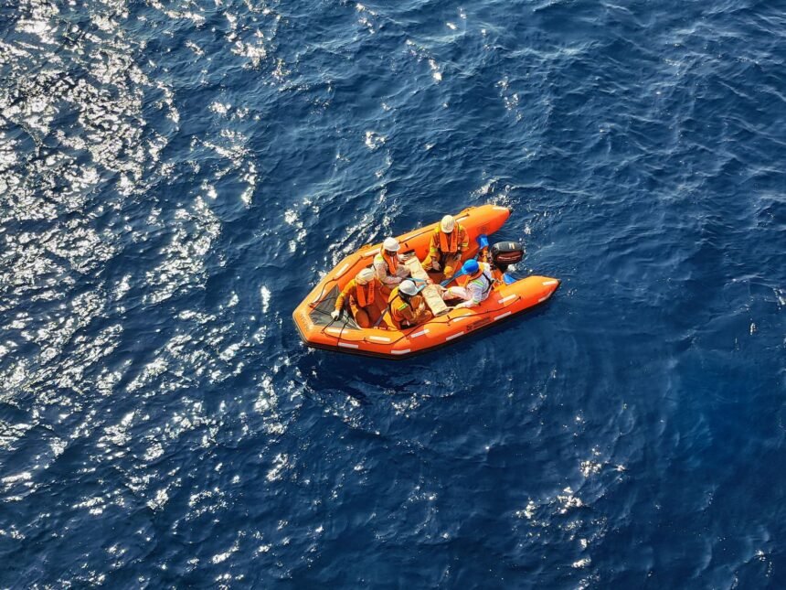 Manche : 150 migrants secourus en mer, un record dans la crise migratoire manche 150 migrants secourus