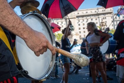Marseille : le concert d&rsquo;Amir annulé pour raisons de sécurité après des appels au boycott