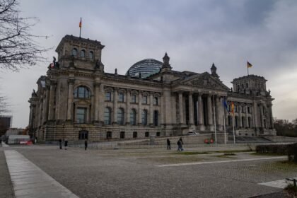 Allemagne : Merz annonce un remaniement pour tourner la page du scandale Spahn