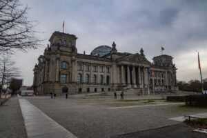 Allemagne : merz annonce un remaniement pour tourner la page du scandale spahn L’ancien patron du FBI Robert Mueller est décédé à l’âge de 81 ans, Actus
