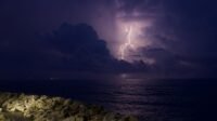 Le var et les bouches-du-rhône en vigilance orange aux orages ce samedi