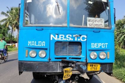 Syrie : collision mortelle de deux bus près de palmyre, au moins 35 morts Syrie : collision mortelle de deux bus près de Palmyre, au moins 35 morts