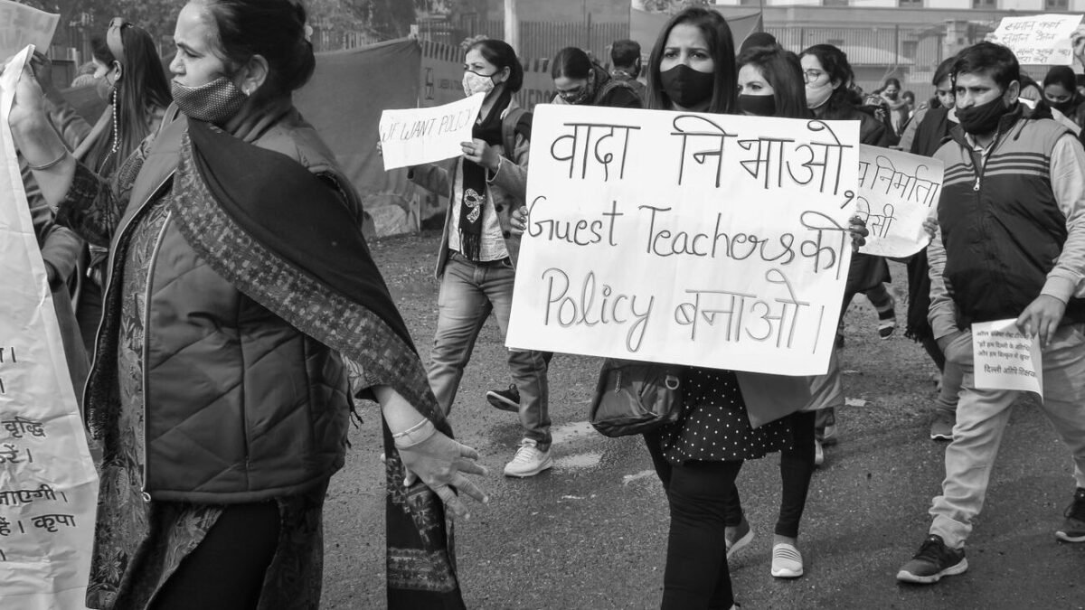 Inde : le ministre de l&rsquo;Éducation démissionne sous la pression du mouvement des « Cafards »