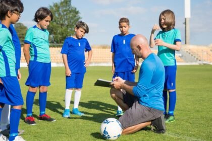 Football : Zinédine Zidane officiellement nommé sélectionneur des Bleus