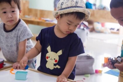 Crèches people&baby : des professionnels demandent une enquête après des soupçons de maltraitance Crèches People&Baby : des professionnels demandent une enquête après des soupçons de maltraitance